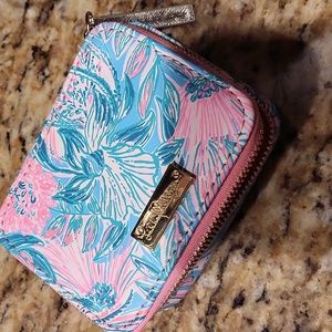 Lily pulitzer travel pill case